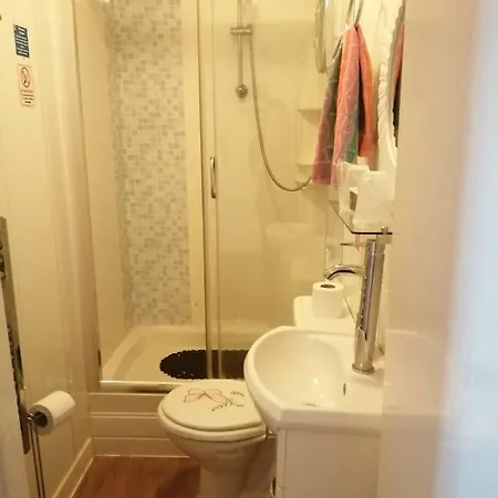 K.K'S North Station Self Catering Holiday Apartments Blackpool Buitenkant foto